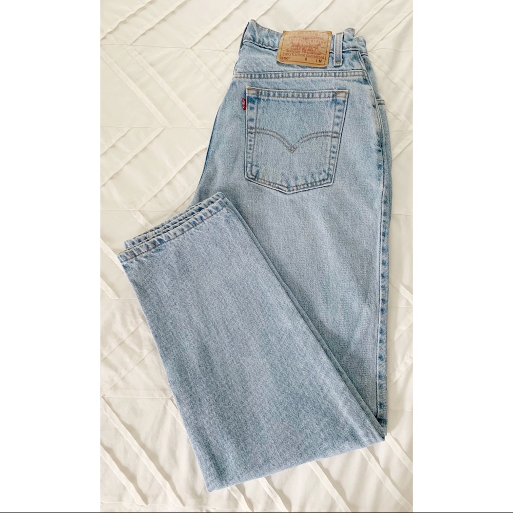 VINTAGE LEVI’S 550 Relaxed Fit Hi-Rise Lt Wash